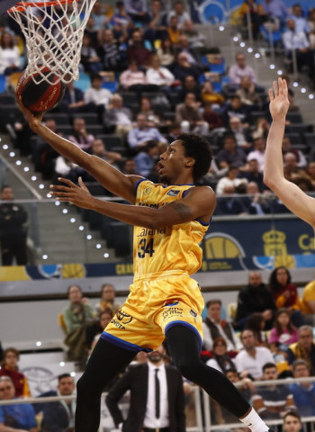 El Herbalife Gran Canaria arrolla al RETAbet Bilbao Basket (92-54)