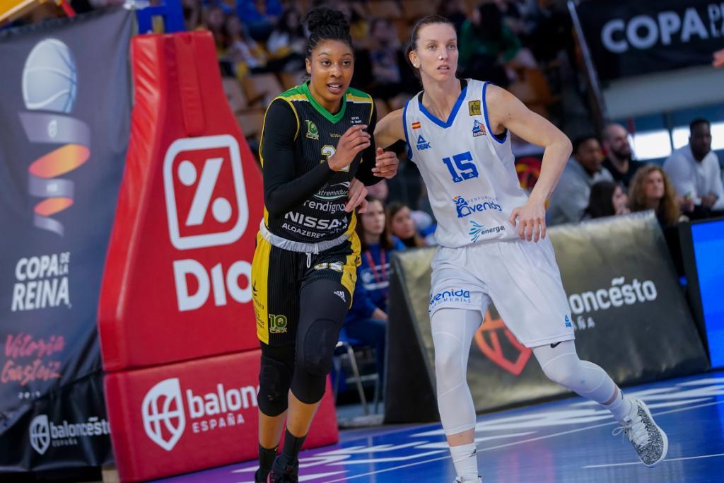 El fondo de armario le entrega a Perfumerías Avenida el pase a semifinales (102-63)