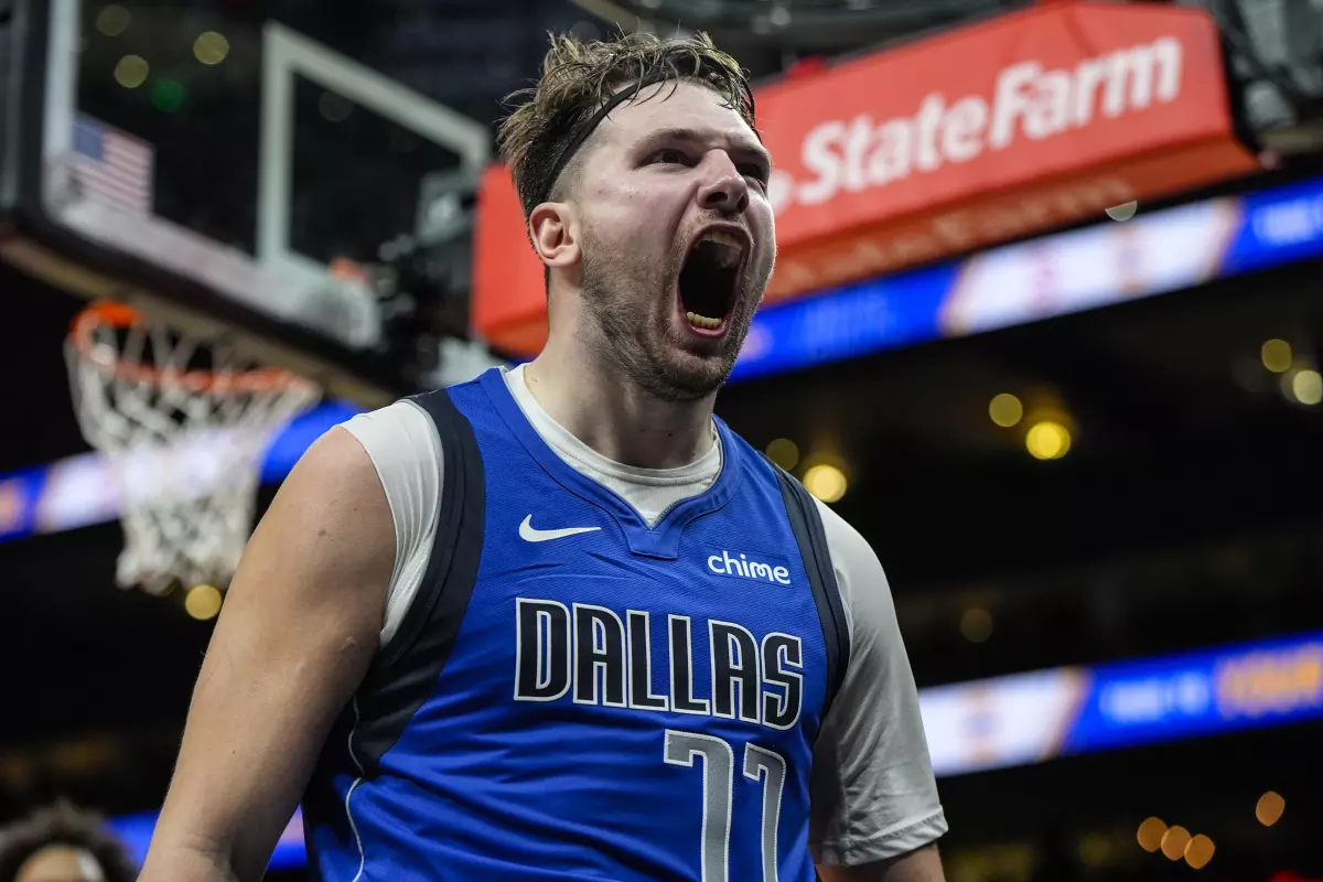 Doncic se va hasta unos históricos 73 puntos para superar a los Hawks