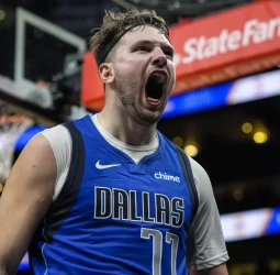 Doncic se va hasta unos históricos 73 puntos para superar a los Hawks