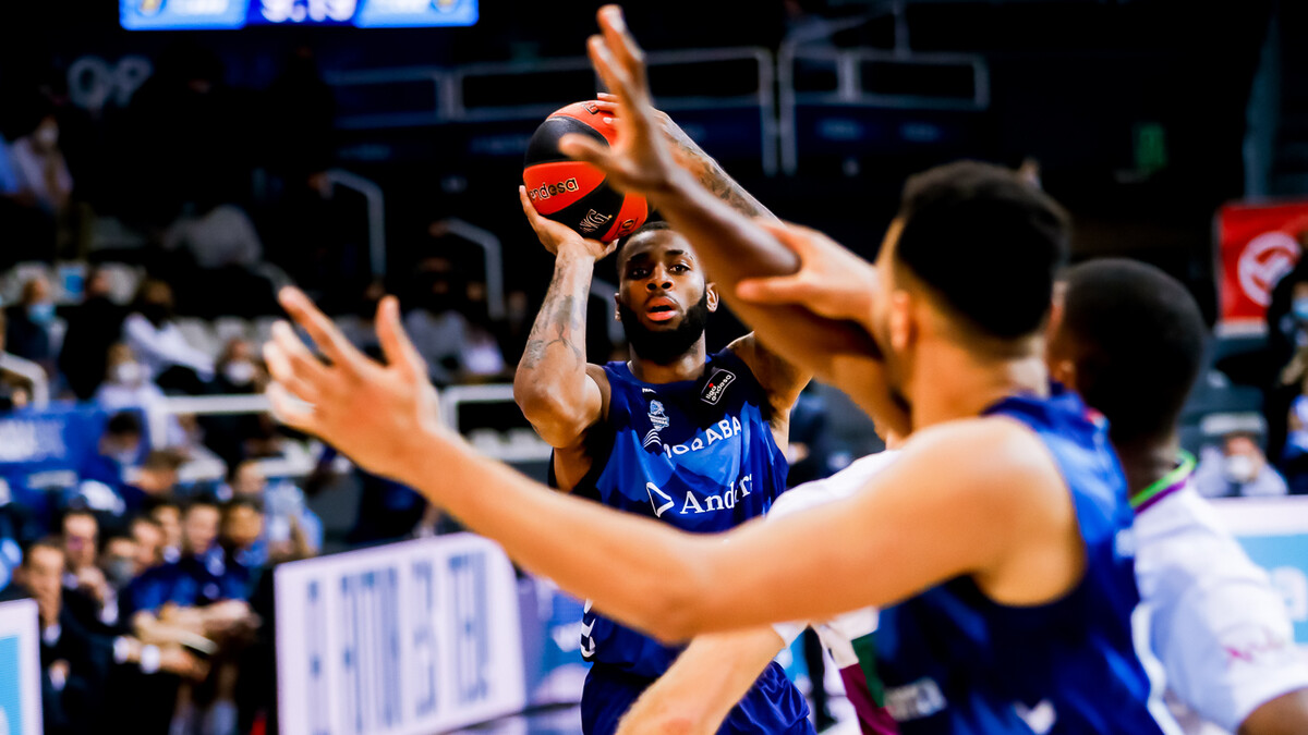 Victoria del MoraBanc Andorra ante el Unicaja (83-74)