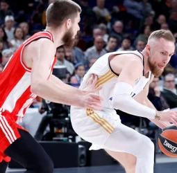 El Real Madrid logra remontar y vencer al Estrella Roja, 101-94