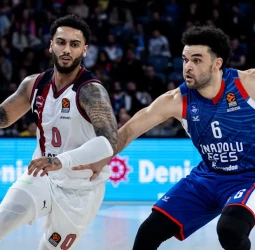 Markus Howard impulsa a Baskonia para superar al Efes, 80-87