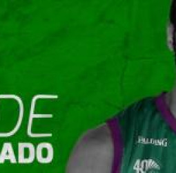 Jeff Brooks sigue de verde y morado