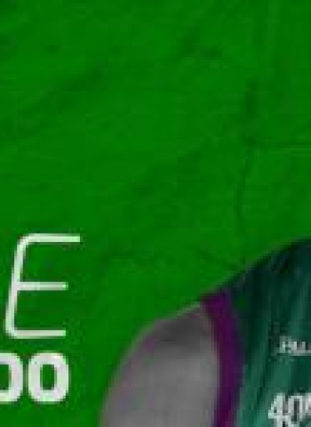 Jeff Brooks sigue de verde y morado