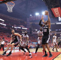 [4-2] Los Spurs se clasifican a la final del Oeste arrasando (114-75)