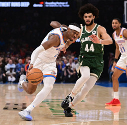 Milwaukee es arrollado por un tornado, 96-125