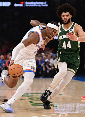 Milwaukee es arrollado por un tornado, 96-125