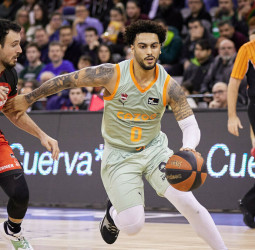 Un Howard de dibujos animados, un Cazoo Baskonia imparable (84-95)