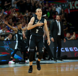 Jonathan Rousselle, una temporada más en el Bilbao Basket