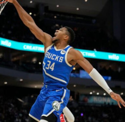 Antetokounmpo vuelve arrasando, 114-124