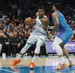 Una superioridad palpable de los Bucks ante los Hornets