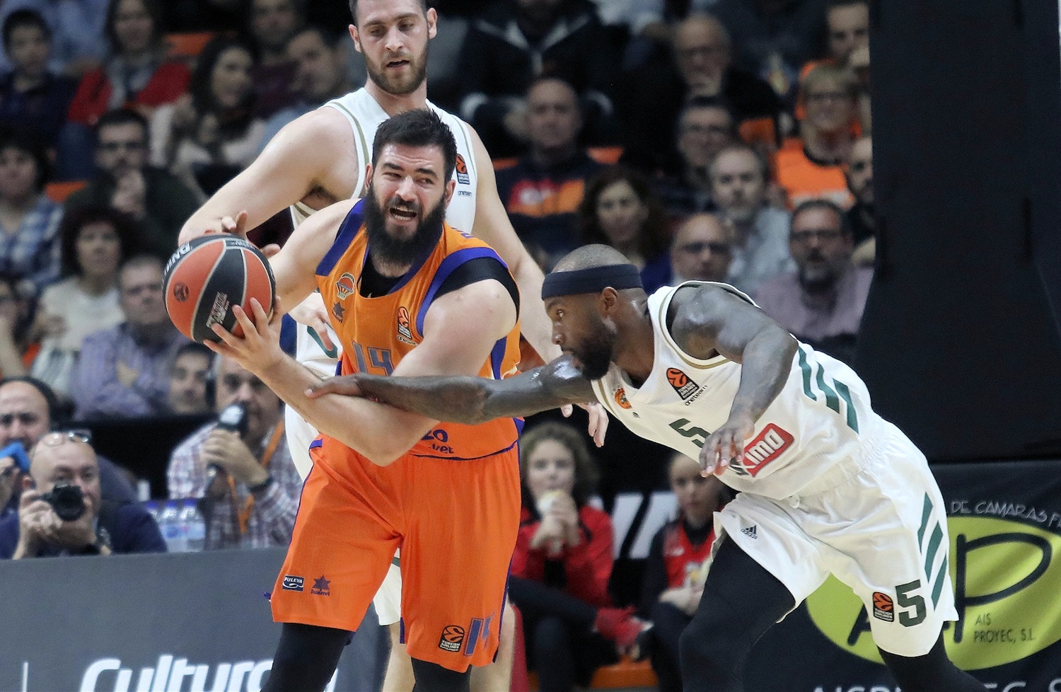 Bojan Dubljevic, MVP de la jornada 22 de la EuroLeague