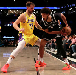 Los Nets cortan su mala racha a lo grande, 108-111