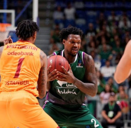 El Unicaja se encomienda al alero francés Toupane (88-83)