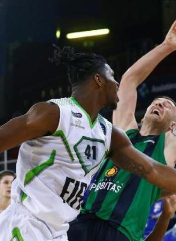 El Joventut remonta ante el Tofaş turco (88-84) en el exilio en el Palau Blaugrana 