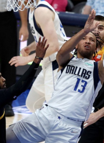 [1-1] Jalen Brunson le da la vida a los Mavericks (104-110)