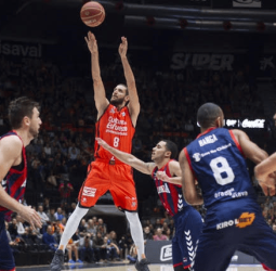 Diot decantó la victoria del Valencia Basket ante el Baskonia (99-91)