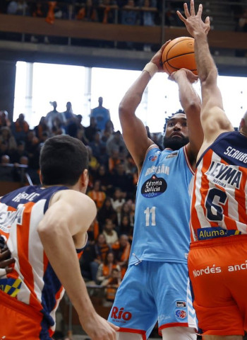 Río Breogán gana dos veces el encuentro, 98-106