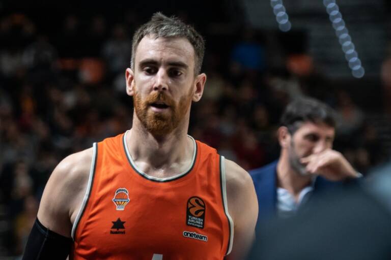 Víctor Claver en la previa Valencia Basket vs. Lenovo Tenerife
