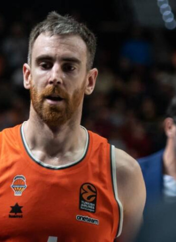 Víctor Claver en la previa Valencia Basket vs. Lenovo Tenerife