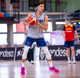 Tyson Pérez abandona la concentración por lesión