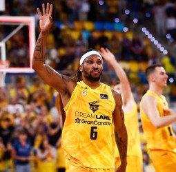 Albicy decide sobre la bocina un auténtico thriller ante Unicaja (91-89)