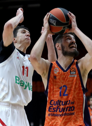 Valencia Basket sobrevive a una dura batalla para seguir optando al PlayOff (83-76)