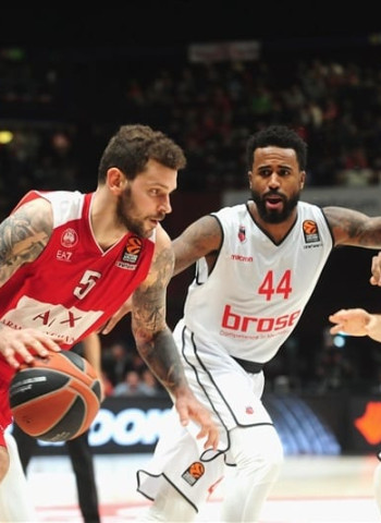 El AX Milán se impone al Brose Baskets gracias a su mejor final (71-62)