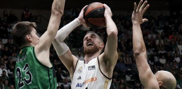 El rodillo blanco saca al Joventut del partido (73-101)