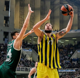 Las lesiones hacen saltar las alarmas del Fenerbahce de cara a la final four