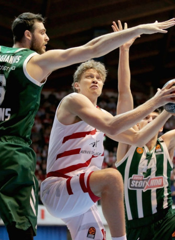 El Zenit se une a la lista de equipos interesados por Mindaugas Kuzminskas