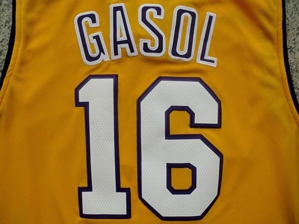 Los Angeles Lakers retirarán el 16 de Pau Gasol