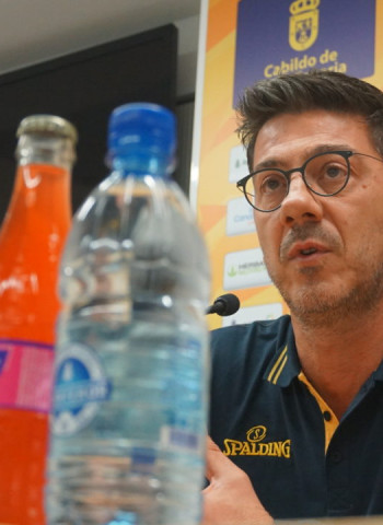 Fotis Katsikaris: «Es difícil ganar en Miribilla, es una misión muy complicada»