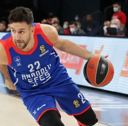 Ligas nacionales: Efes se recupera
