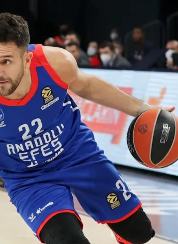 Ligas nacionales: Efes se recupera