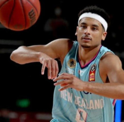 Tai Webster, cerca del Zalgiris Kaunas