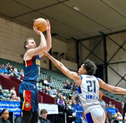 Nik Stauskas fichará por los Boston Celtics
