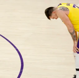 Colorín, colorado, este cuento se ha acabado para los Lakers, 103-96 [4-1]