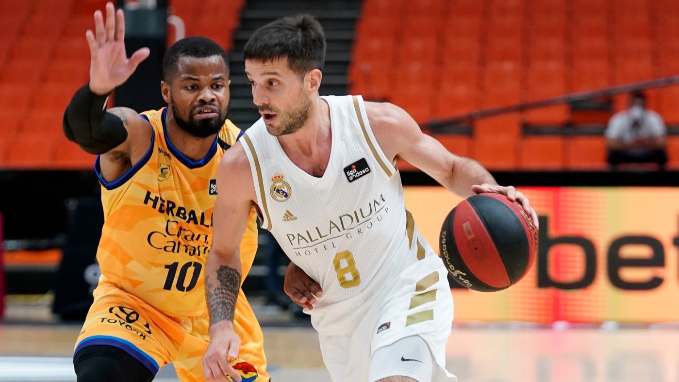 El Panathinaikos comienza a buscar base al no poder contar con Laprovittola