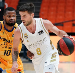 El Panathinaikos comienza a buscar base al no poder contar con Laprovittola