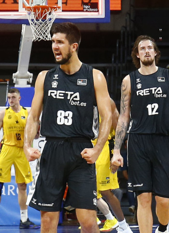 Axel Butielle con 27 puntos, amarga el estreno del Iberostar Tenerife (67-81)