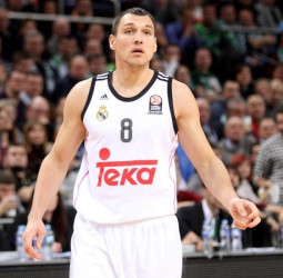 Maciulis firma su renovación con el Real Madrid