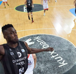 El RETAbet Bilbao frena su mala racha a cota del ICL Manresa (91-76)