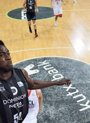 El RETAbet Bilbao frena su mala racha a cota del ICL Manresa (91-76)
