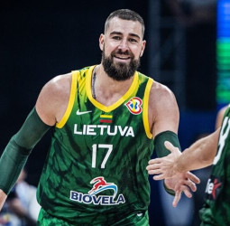 Lituania arrolla a Montenegro en una primera fase perfecta (91-71)