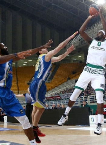 Olympiacos y Panathinaikos no ceden en su particular duelo