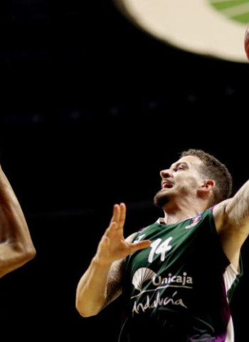 Exhibición en el Carpena ante EWE Baskets Oldenburg (108-68)