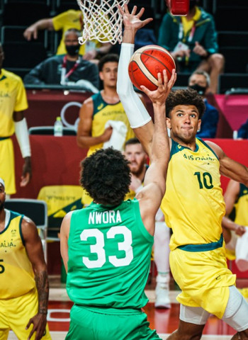 Australia muestra su poderío ante Nigeria (84-67)