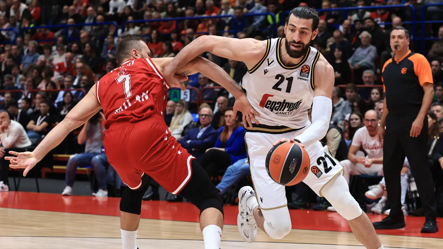 La Virtus Bolonia se lleva el derbi italiano (59-64)